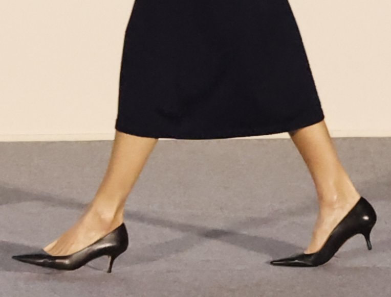 Queen Letizia wears Magrit low-heel pump in black leather