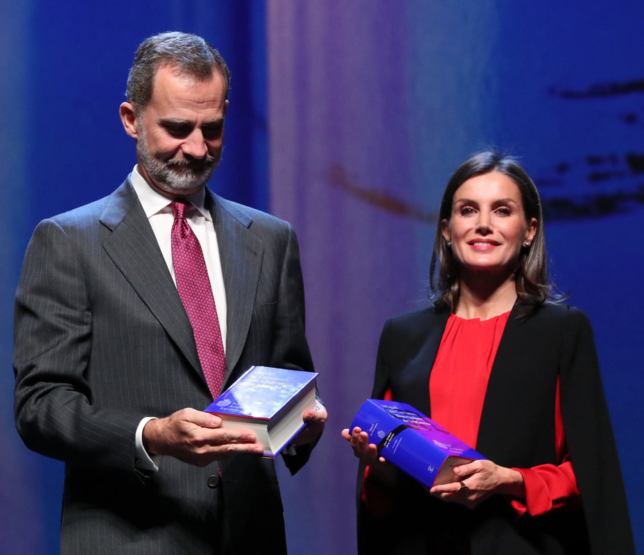 King and Queen of Spain with the complete works of Cervantes in the edition of the Classical Library of the RAE