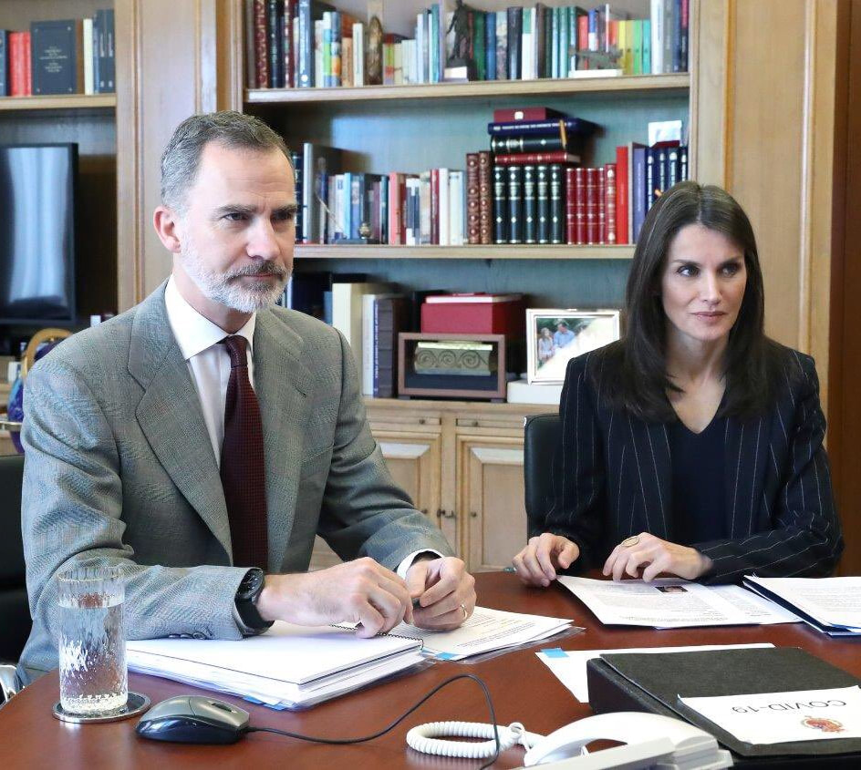 The King and Queen of Spain held video conferences from home at the Palace of Zarzuela on 22 April 2020