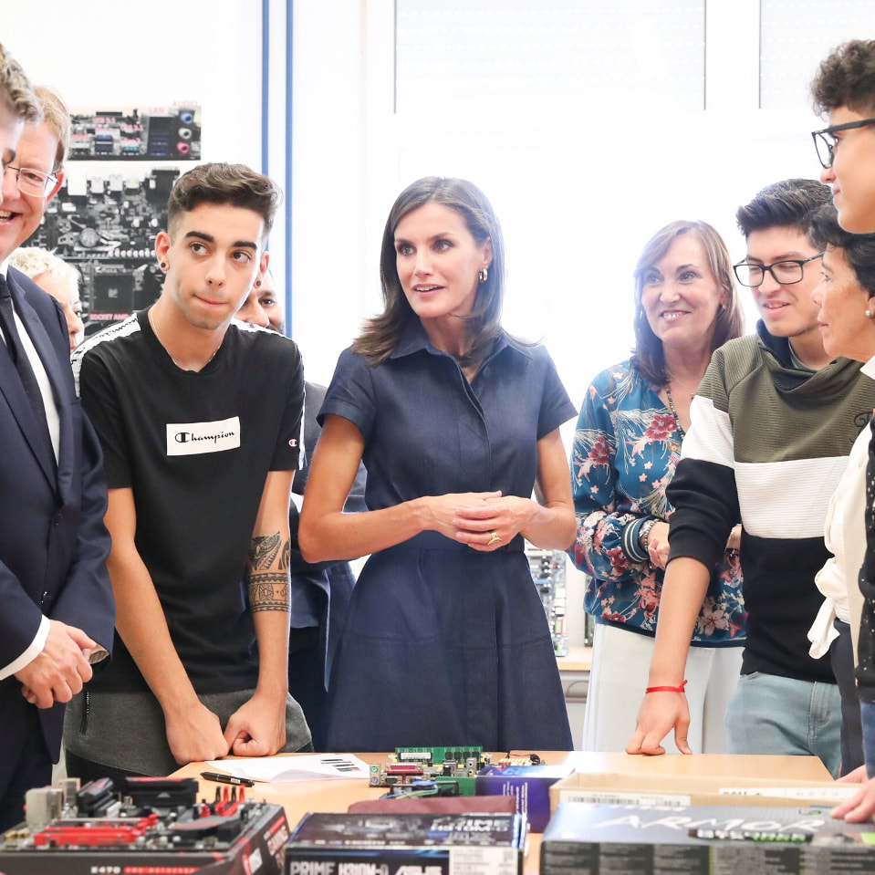 Queen Letizia chats with student of the IES Severo Ochoa for the official opening of the Vocational Training courses for the 2019/2020 academic year