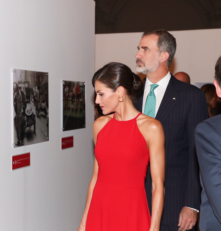 King and Queen of Spain tour photographic exhibition 