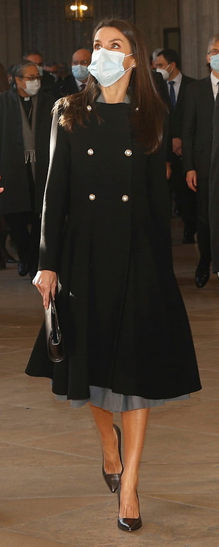 Queen Letizia - Raphael en Palacio exhibition on 3 December 2020
