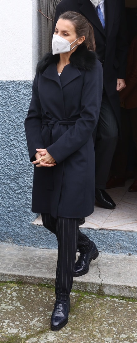 Queen Letizia visits Caritas Diocesiana Care Center for the Elderly on 18 December 2020