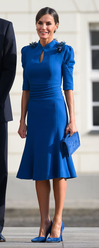 Carolina Herrera Keyhole Dress in Peacock Blue as seen on Queen Letizia.