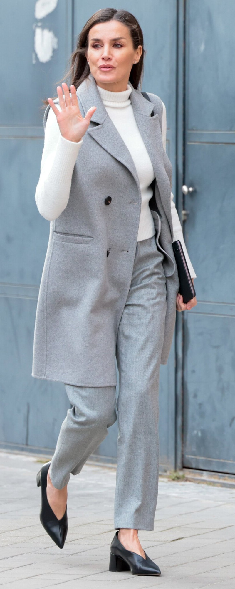 Roberto Verino Long Wool Vest in Grey as seen on Queen Letizia