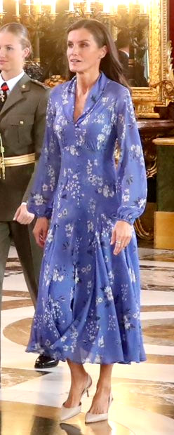 Juan Vidal Soft Romantic Print Shirt Dress in Blue ​ as seen on Queen Letizia.