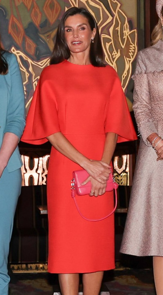 Queen Letizia wears Carolina Herrera Kimono-Sleeve Wool Dress in Lava Red​