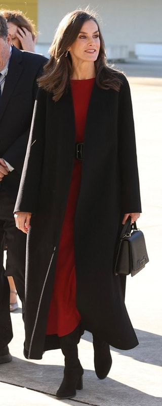 Carolina Herrera Maxi Wool Coat in Black as seen on Queen Letizia.