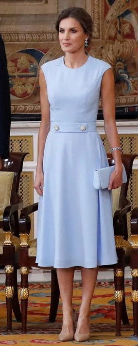 Mascaro Ceremony Clutch​ as carried by Queen Letizia.