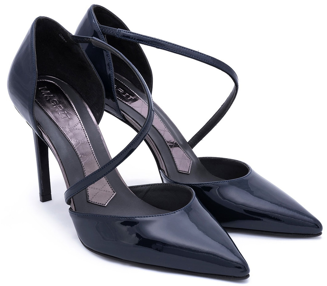 Magrit 'Mónica' navy patent leather pumps