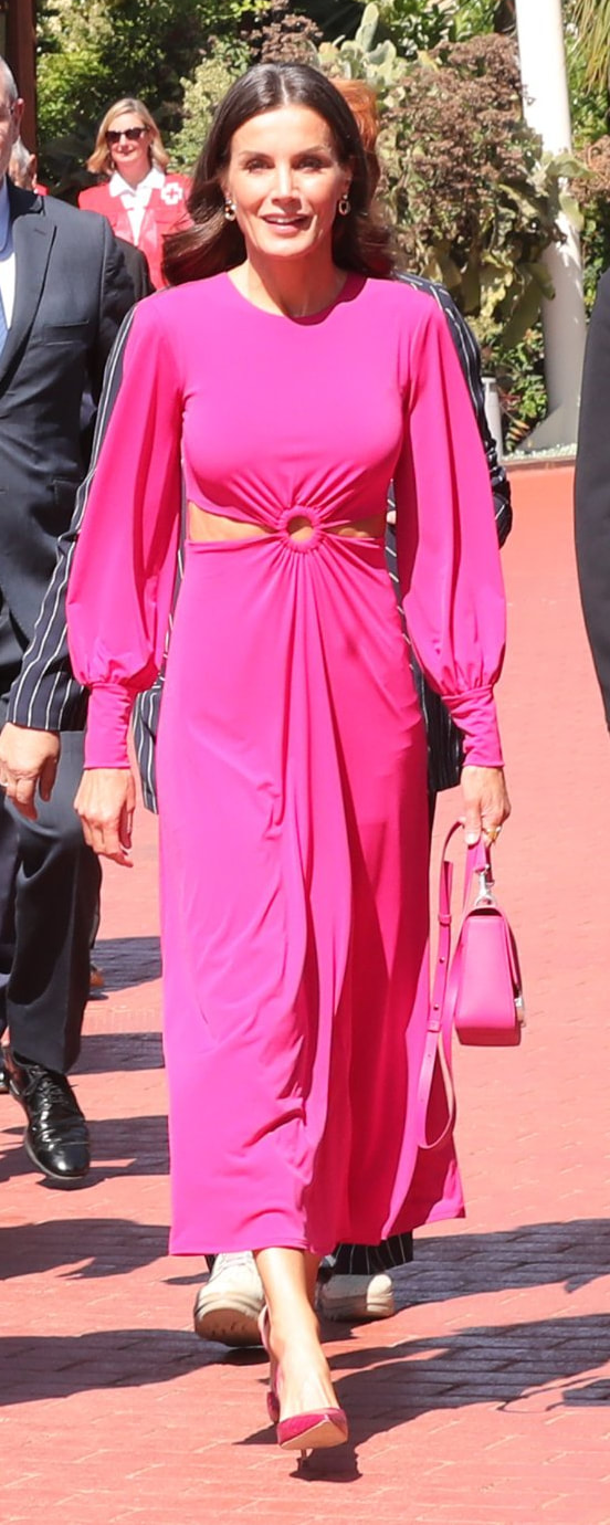 Cayro Ring Detail Dress in fuchsia pink​ as seen on Queen Letizia.