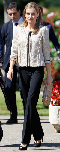 Uterque Frayed Edges Tweed Jacket as seen on Queen Letizia.