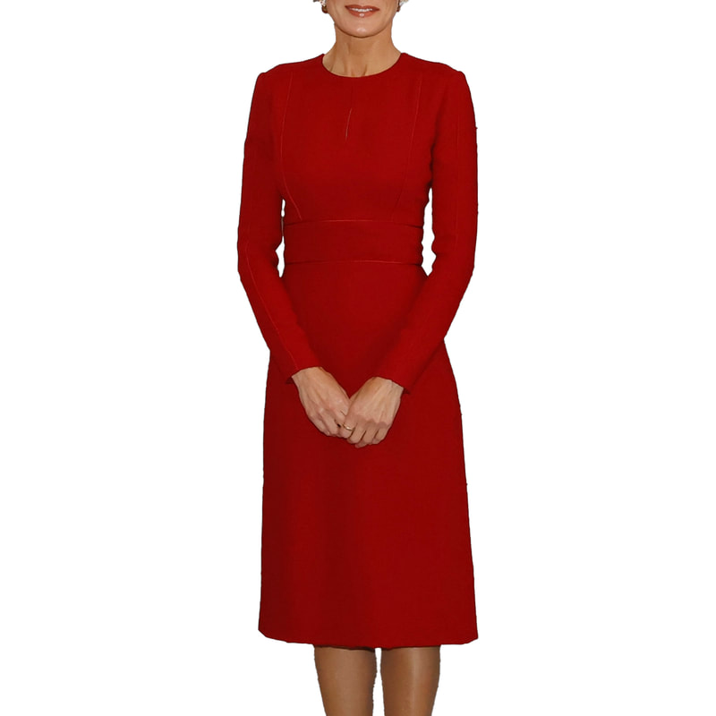 Carolina Herrera Piped Keyhole Sheath Dress in Red