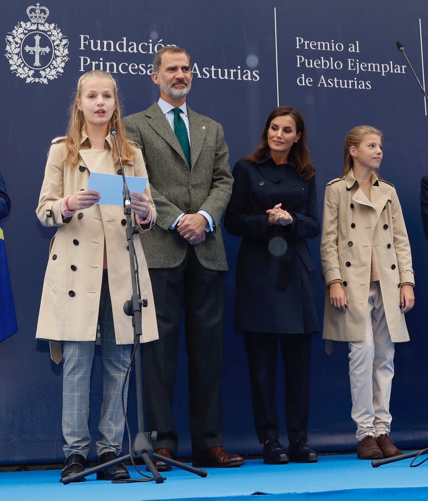 Spanish Royal family visited Asiegu a village in Cabrales, Asturias, where they delivered the prize of Exemplary Town of Asturias Award