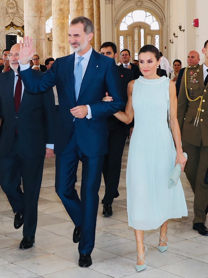 The King and Queen of Spain attend a reception at the Great Theater of Havana for the Spanish community living in Cuba