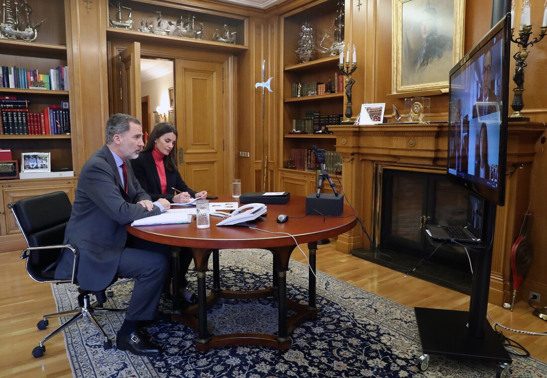 King Felipe VI and Queen Letizia of Spain hold a video conference with the heads of Commerce of Oviedo 31 March 2020