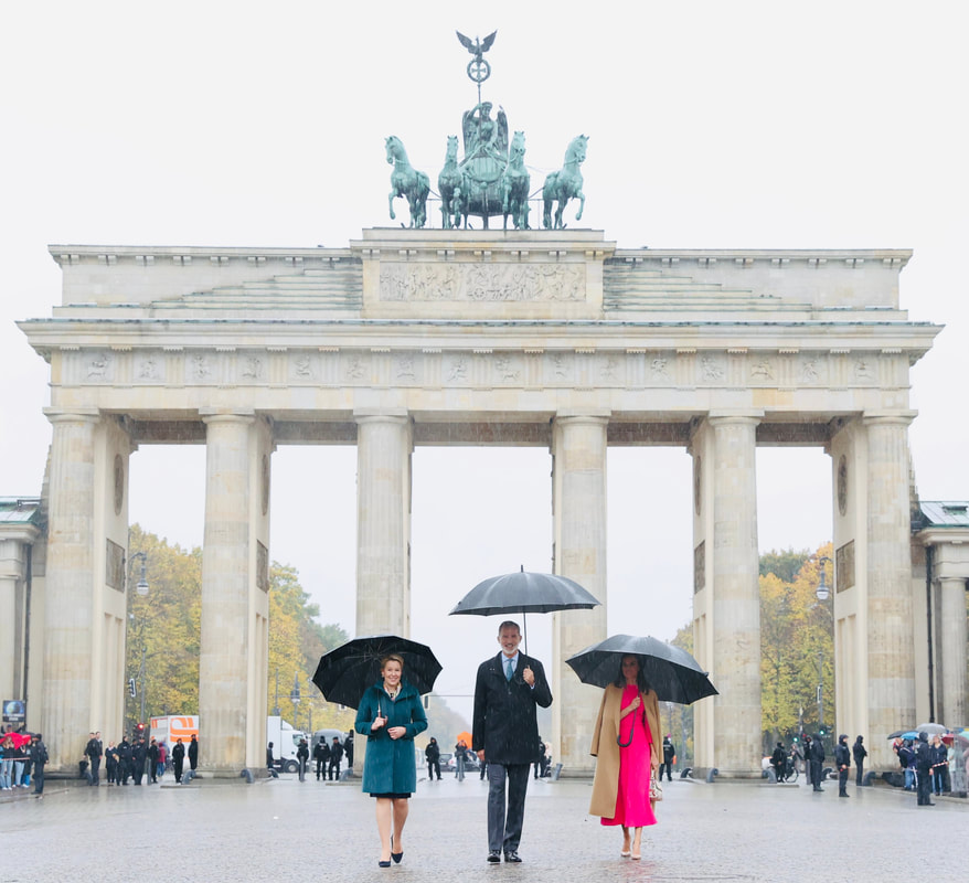 King Felipe VI and Queen Letizia of Spain visit Brandenburg Gate on Day 3 of State Visit to Germany 18th October 2022