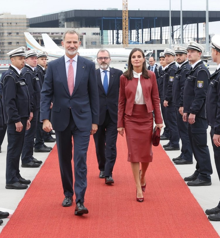 King Felipe & Queen Letizia depart Frankfurt on Day 4 of State Visit Germany 2022