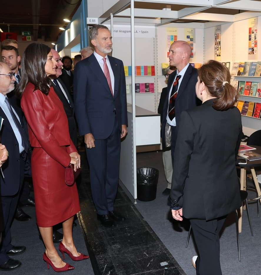 King Felipe VI and Queen Letizia talk to exhibitors at the Frankfurt Book Fair on Day 4 of State Visit to Germany 2022