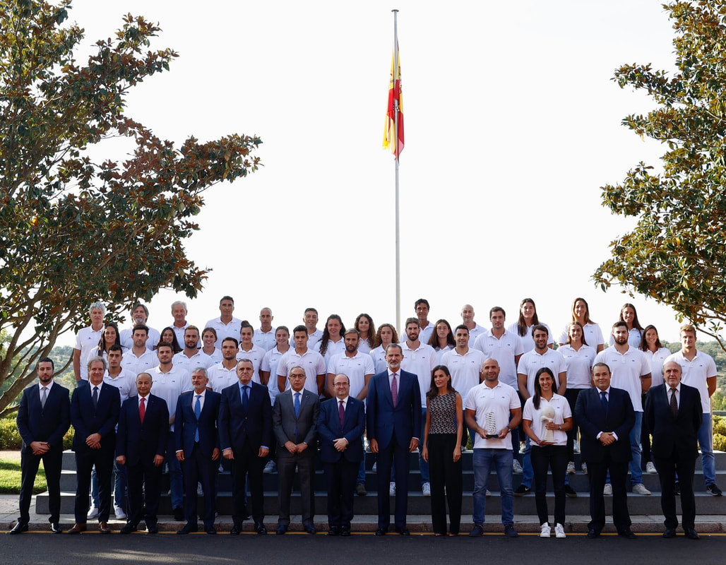 King Felipe VI and Queen Letizia of Spain held an audience with the Spanish Men's and Women's Water Polo Teams at Zarzuela Palace on 7 October 2022