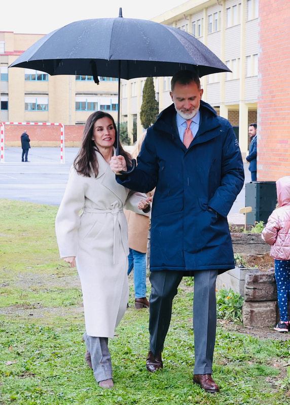 King Felipe and Queen Letizia visited the CEIP Gumersindo Azcárate school to award the Princess of Girona ​School of the Year 2022 Prize on 10 January 2024