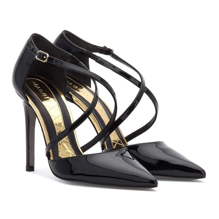 Magrit 'Laura' pumps in black patent