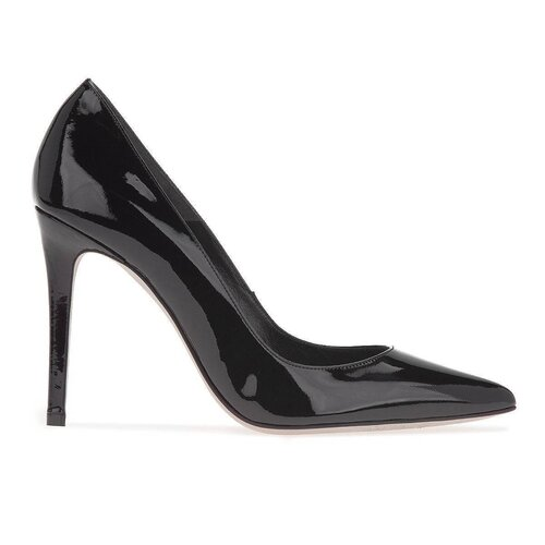 Magrit 'Mila' Pumps in Black Patent Leather