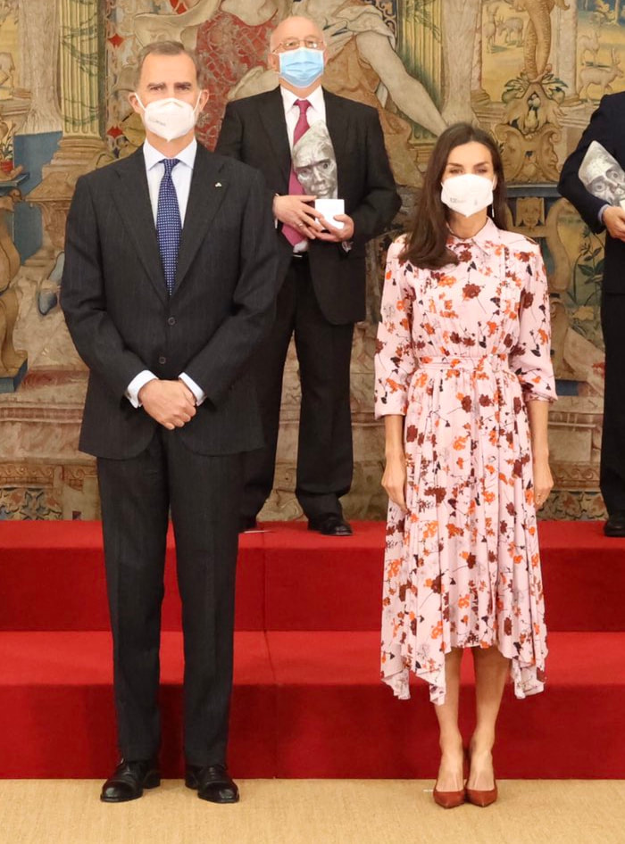 King Felipe VI and Queen Letizia of Spain delivered the 2020 National Research Awards at the Royal Palace of El Pardo, Madrid on 17 May 2021
