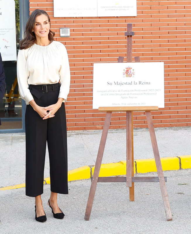 Queen Letizia of Spain inaugurated the 2021-22 Vocational Training school year at the CIFP Aguas Nuevas in Albacete on 28 September 2022