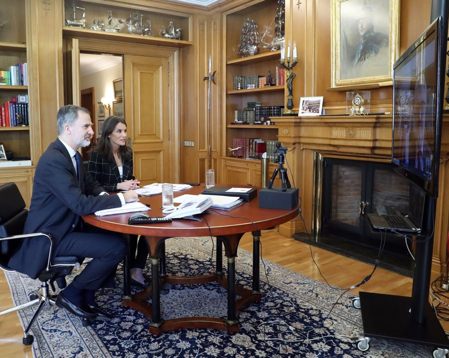 King Felipe VI and Queen Letizia held a video conference with representatives from Spanish Volunteer Platform