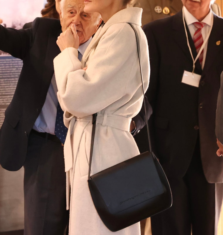 Queen Letizia carries Adolfo Dominguez Vachetta Shoulder Bag in Black 