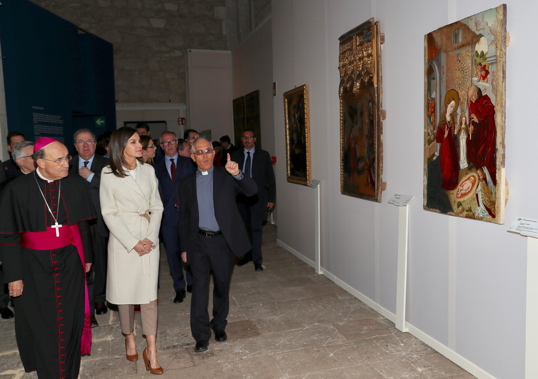 Queen Letizia Angeli exhibition