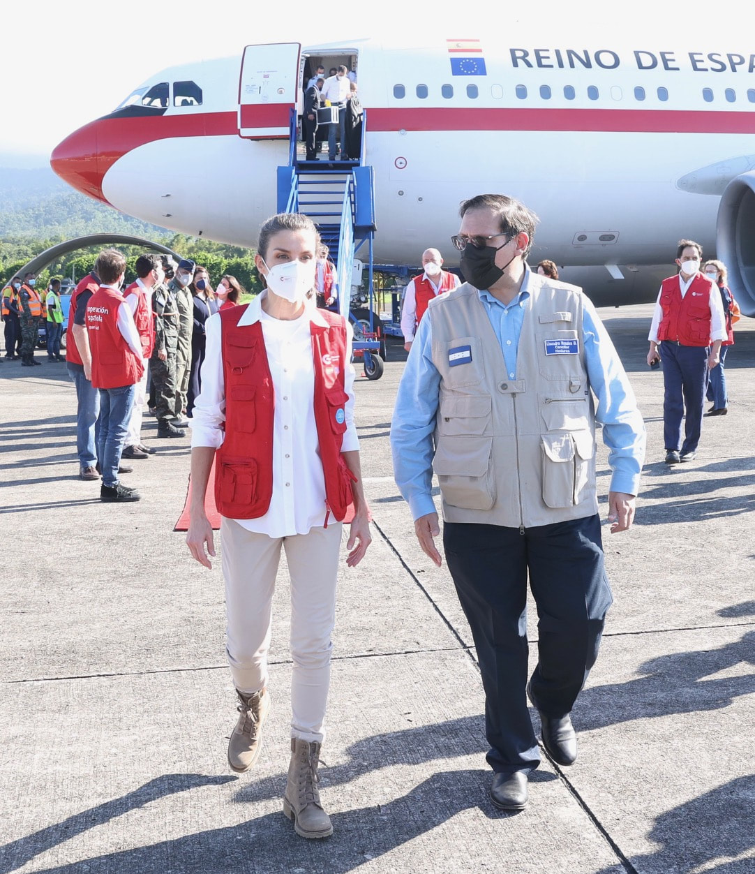 Queen Letizia of Spain arrives at the Coronel Héctor Moncada Air Base (La Ceiba), to begin a two-day humanitarian aid trip to Honduras. on 14 December 2020