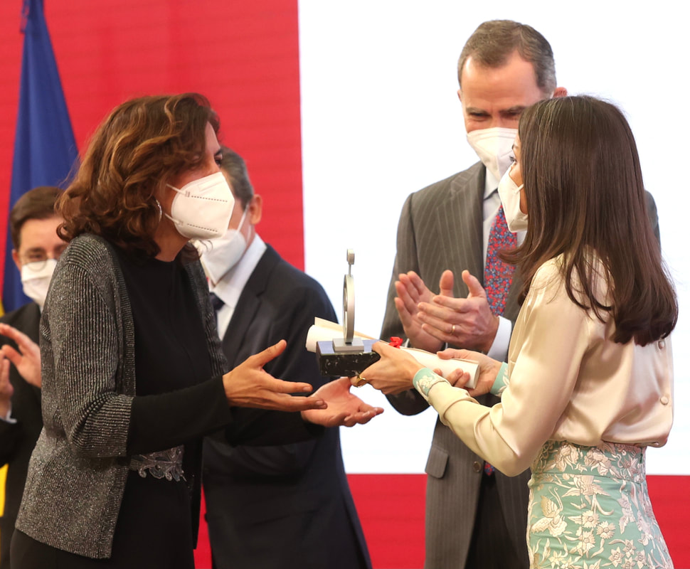 Queen Letizia delivered the accreditations to the ninth promotion of Honorary Ambassadors of the Spain Brand