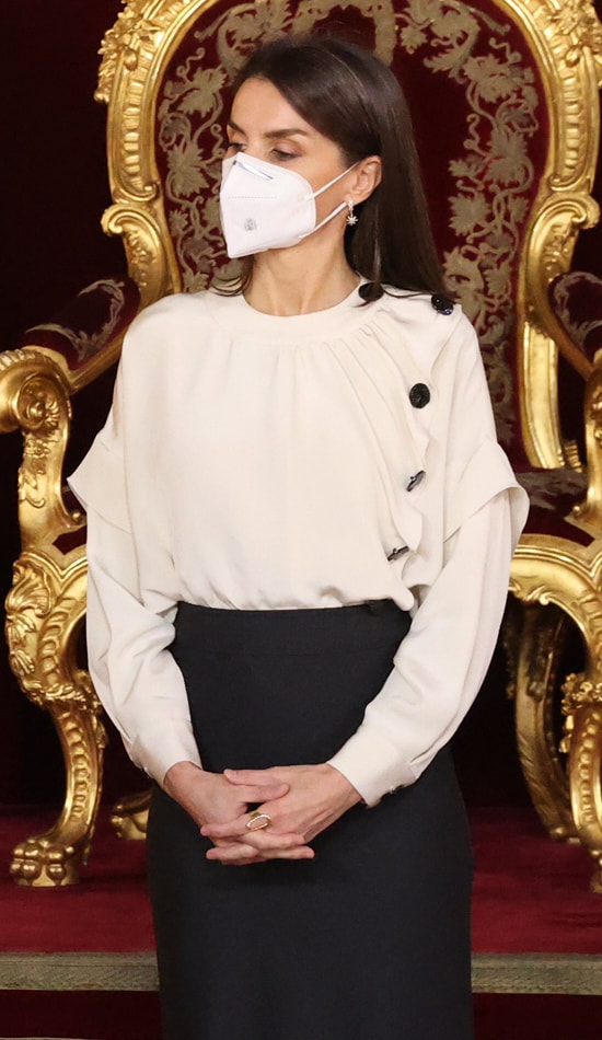 Queen Letizia wears Maksu Fontana blouse