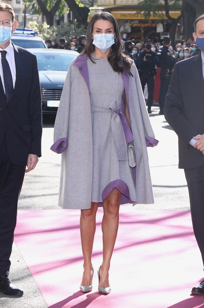 The Queen of Spain arrives at the Lonja de los Mercaderes in Valencia on 30 November 2020