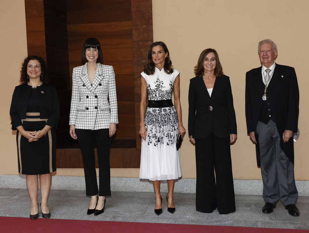The Queen of Spain presided over the inauguration ceremony of the elected academics, Elena García Armada and Ana Conesa Cegarra, at headquarters of the Royal Academy of Engineering in Madrid on 6th October 2022